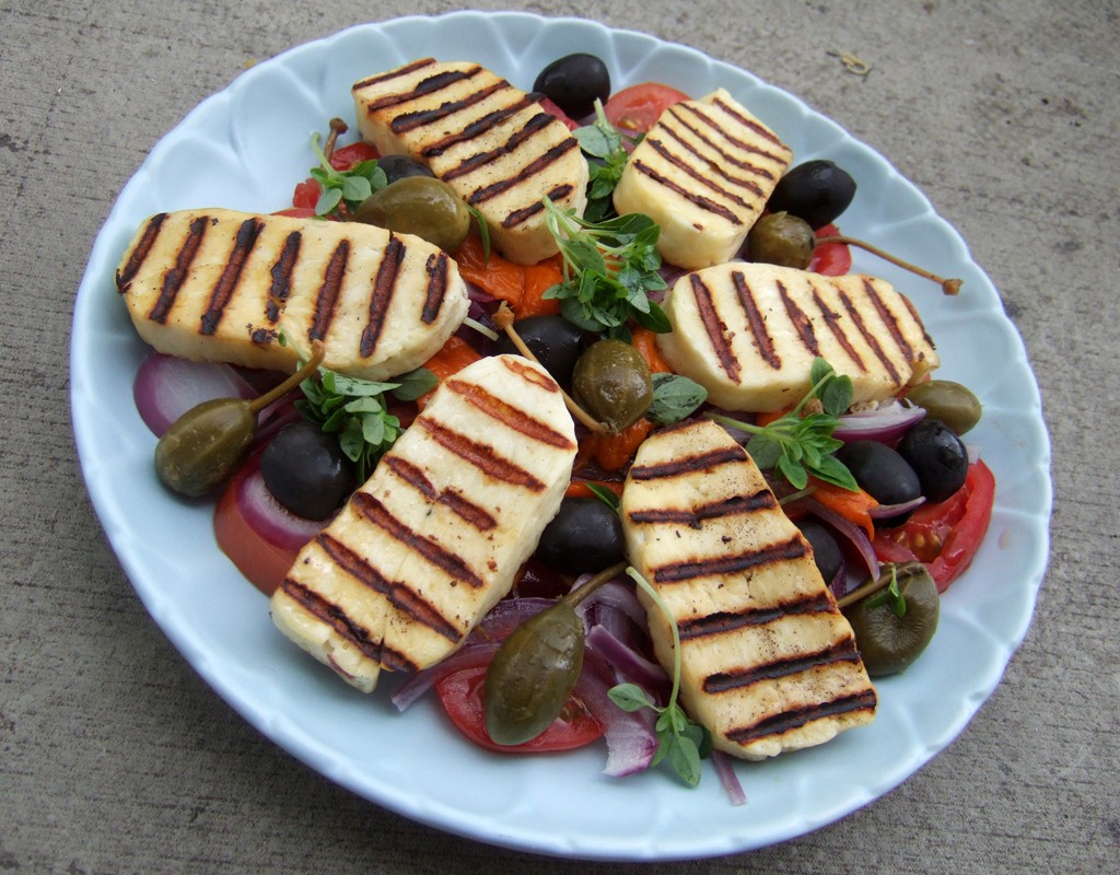 Halloumi and tomato salad