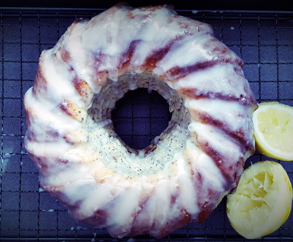 Lemon and poppy seed bundt cake