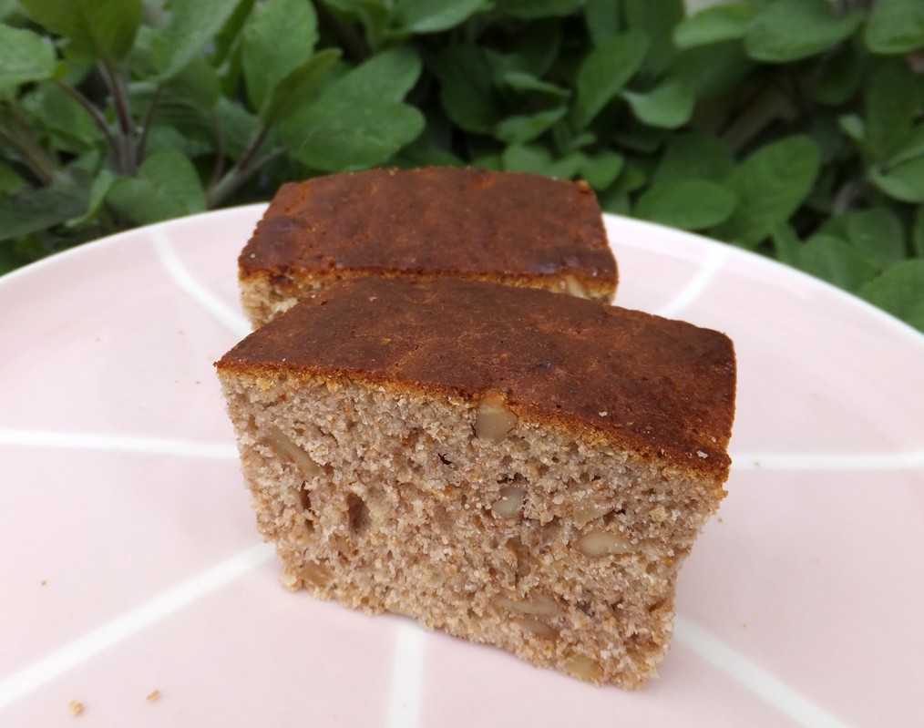 Walnut and honey traybake