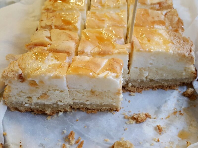 Hungarian curd cheese squares