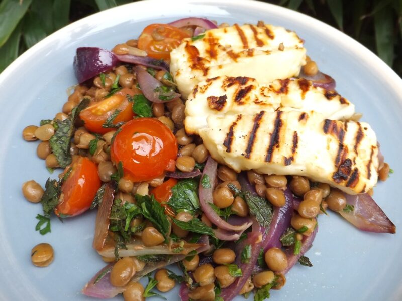 Lentil, cherry tomatoes and halloumi salad