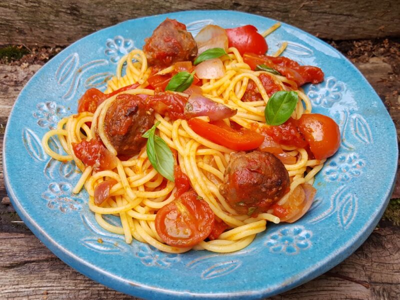 Spaghetti with meatballs in tomato Sauce