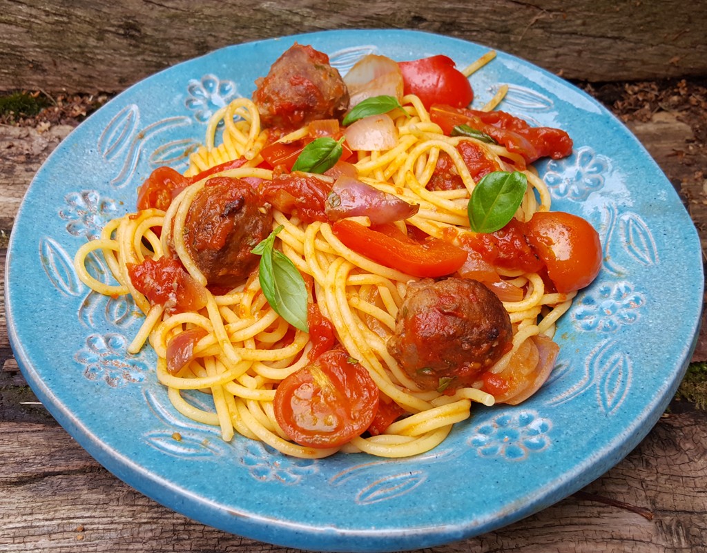 Spaghetti with meatballs in tomato Sauce