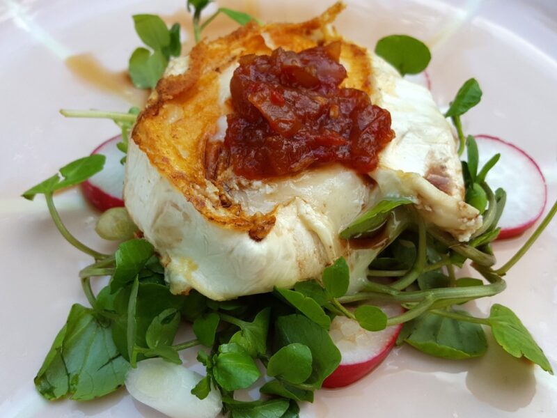 Spiced goat's cheese salad