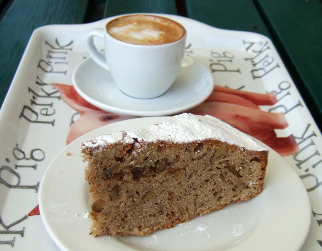 Orange and walnut cake