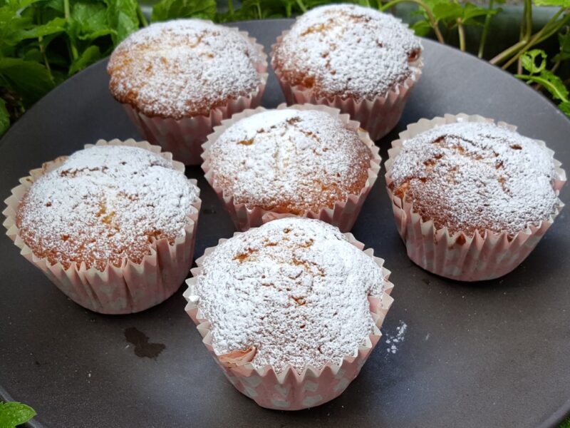 Elderflower and lemon cupcakes