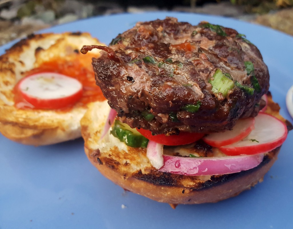 Spinach beef burger