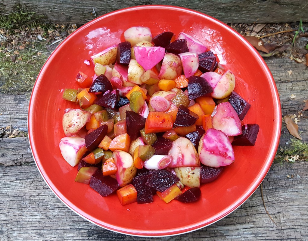 Russian potato and beetroot salad