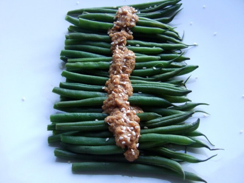 Japanese green beans with sesame sauce