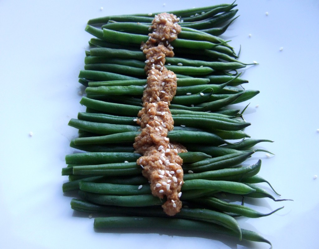 Japanese green beans with sesame sauce