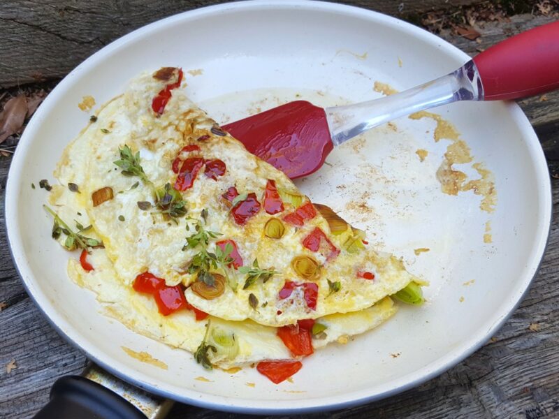 Leek and pepper omelette