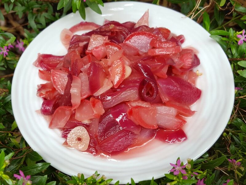 Red onion and radish chutney