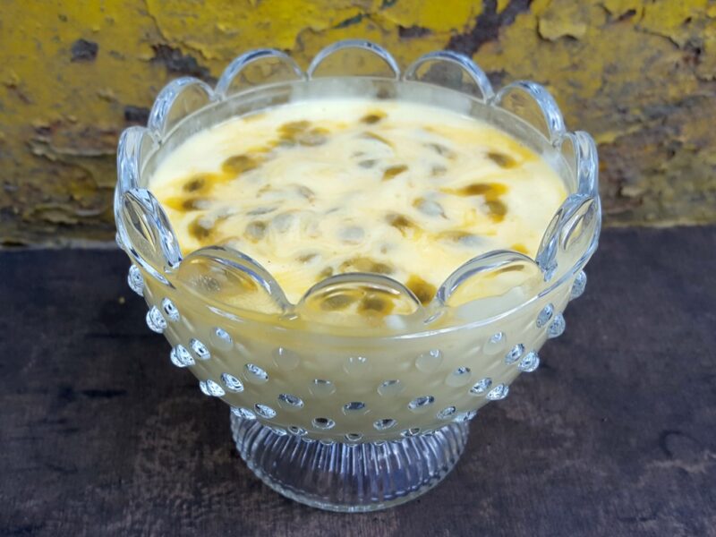 mango, passionfruit and coconut pot