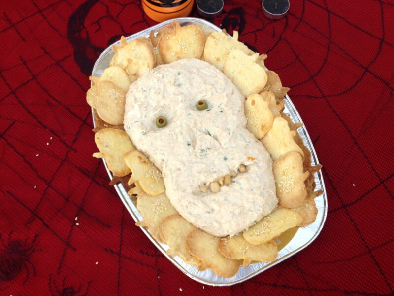 Skull cheese ball