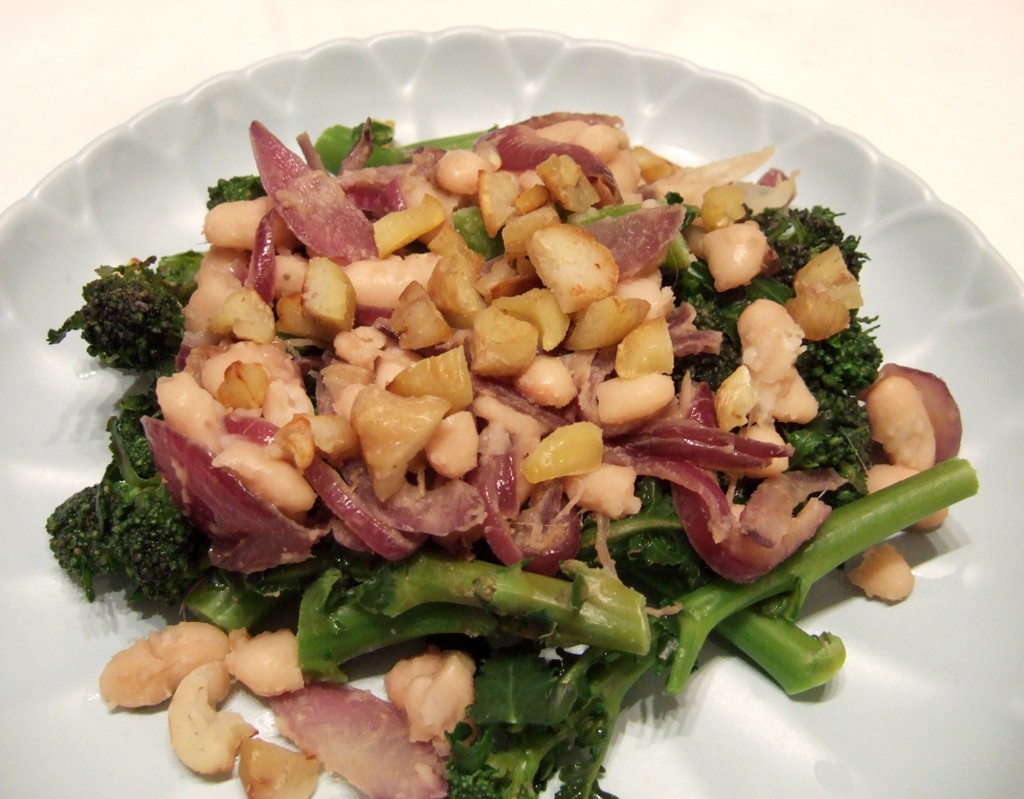 Broccoli with beans and hazelnut