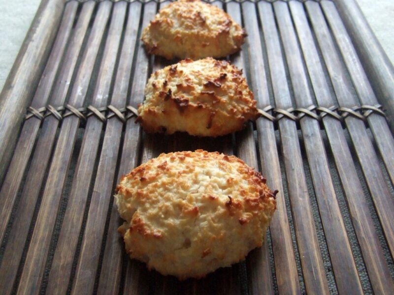 Coconut macaroons