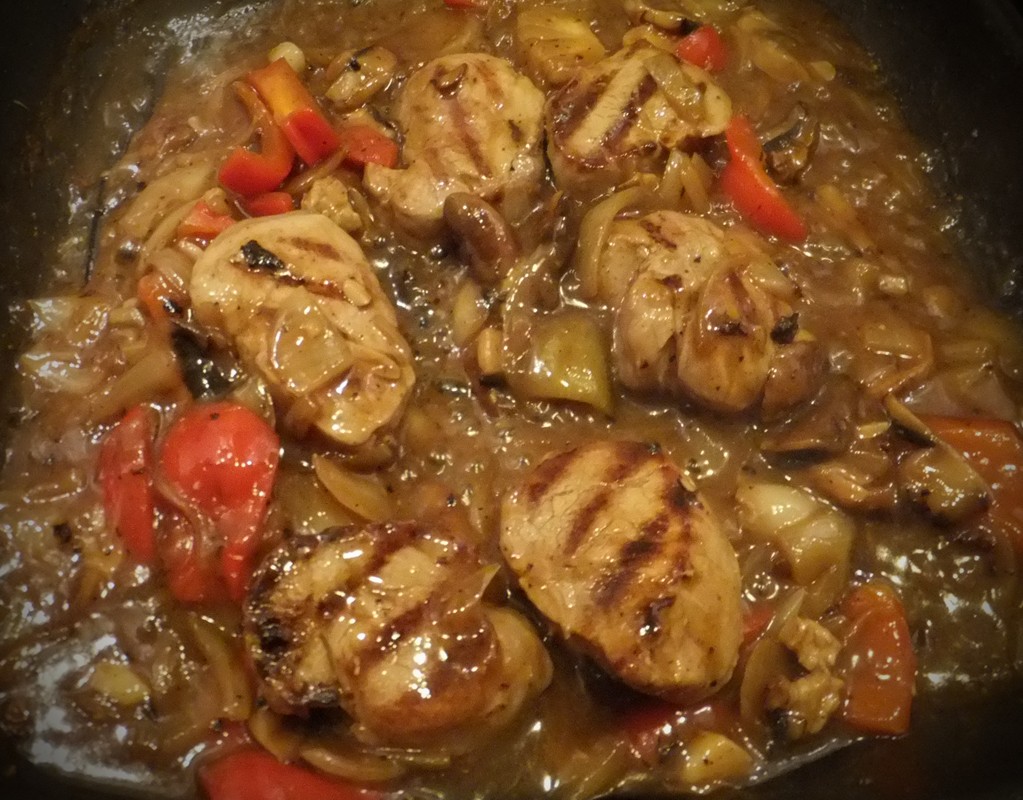 Pork medallions with mushroom sauce