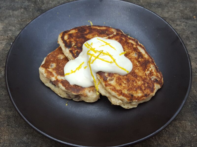 Healthy apple pancakes