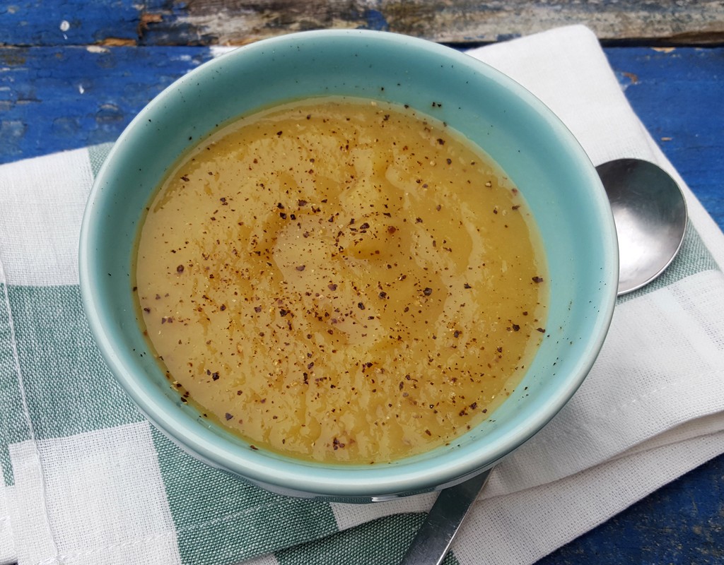 Healthy Celeriac & Leek Soup