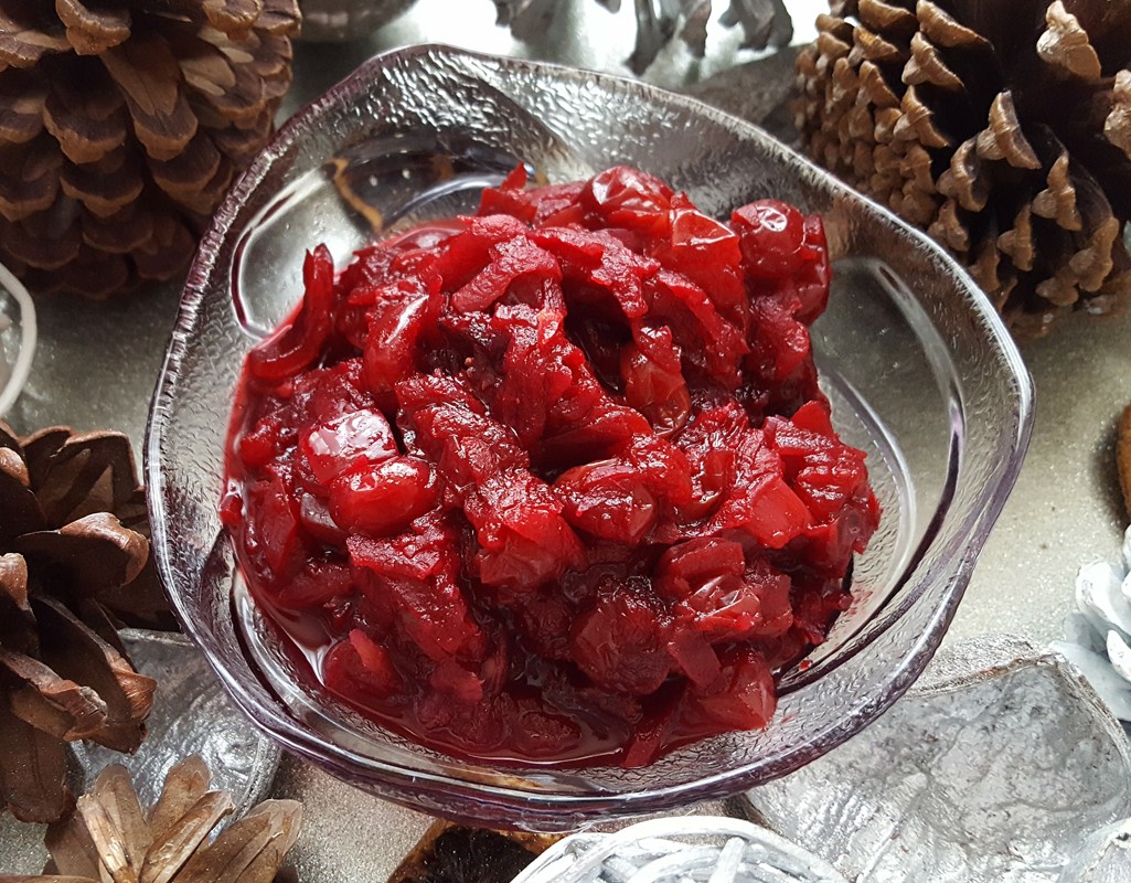 Cranberry and beetroot relish