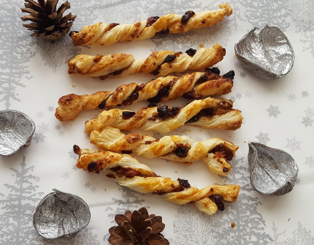 Mince pie twists