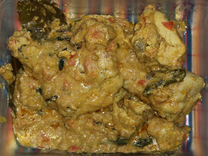 Chicken in Yogurt Gravy (Dahi Murgh)