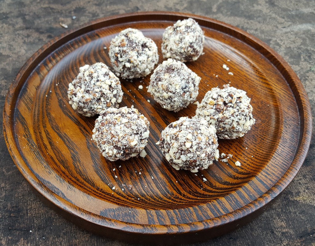 Orange and hazelnut Christmas pud truffles