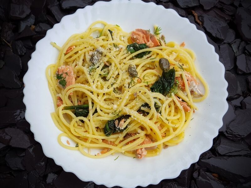 Salmon & spinach spaghetti