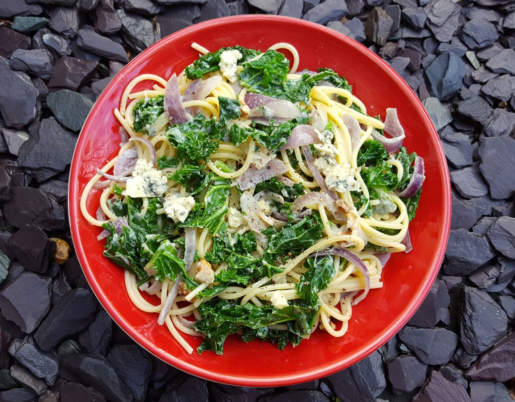 Stilton and kale spaghetti