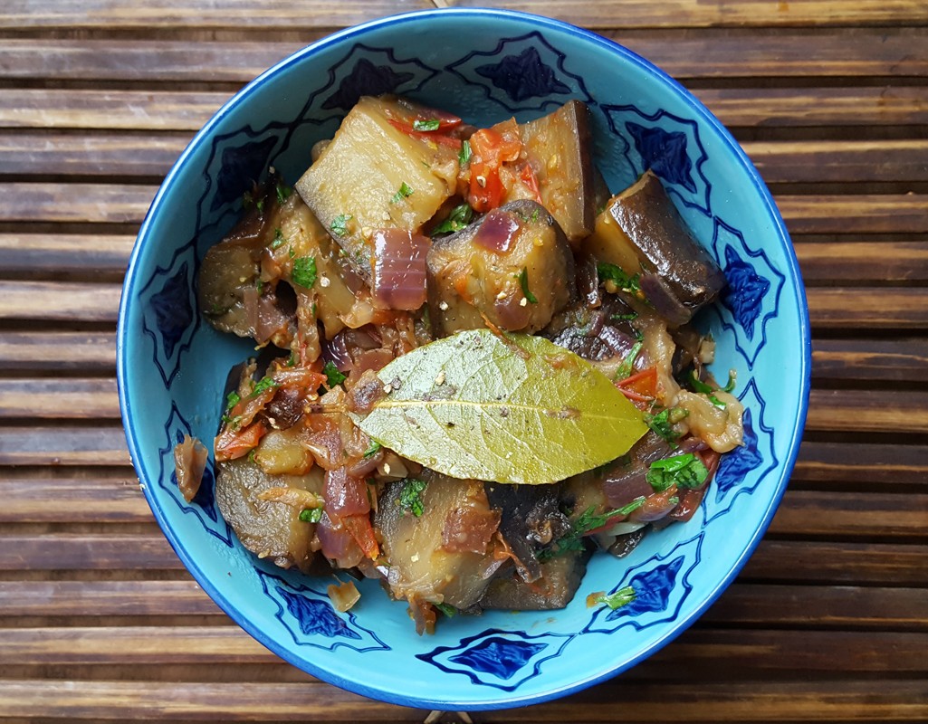 Zesty aubergine salad