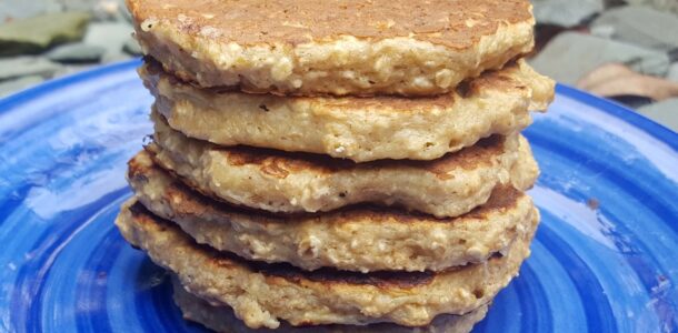 Oaty banana pancakes