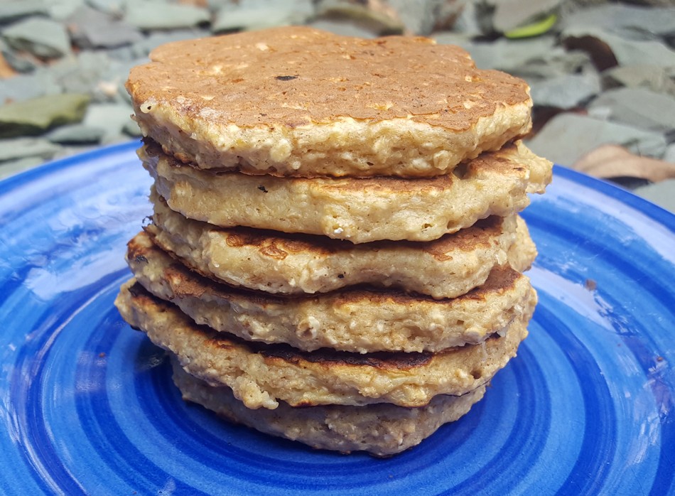 Oaty banana pancakes