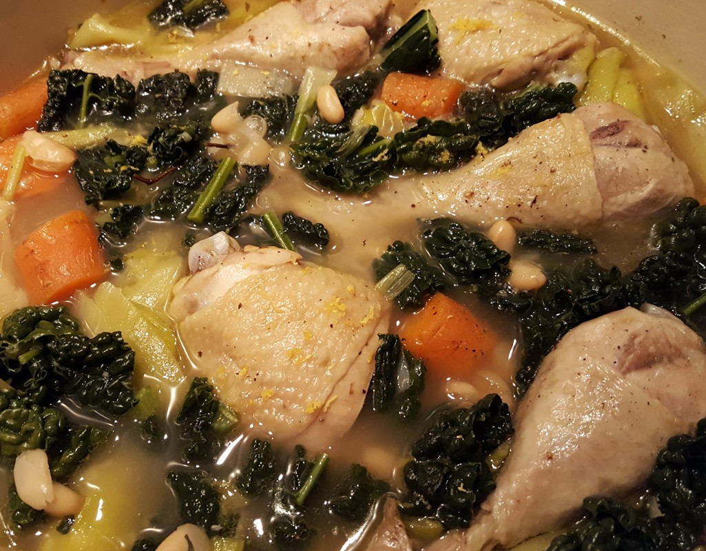 Zesty chicken and bean pot