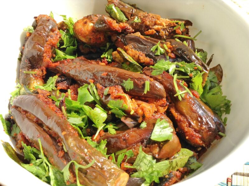 Stuffed brinjal fry