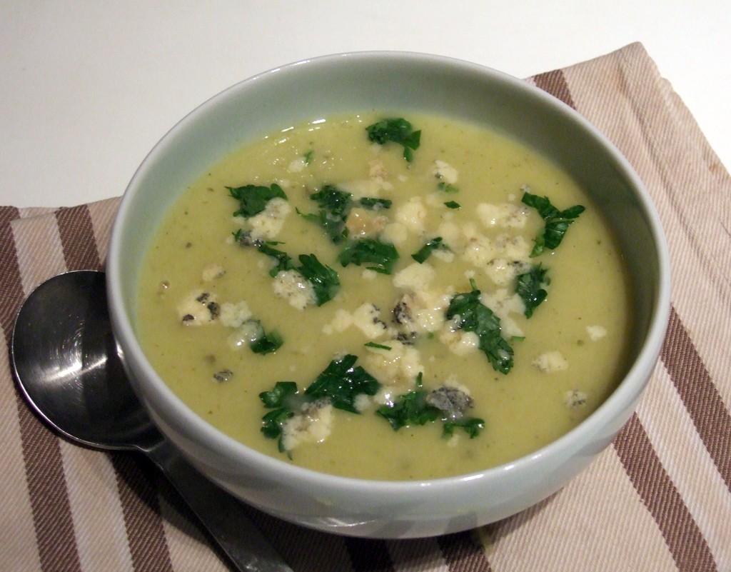 Spanish leek soup