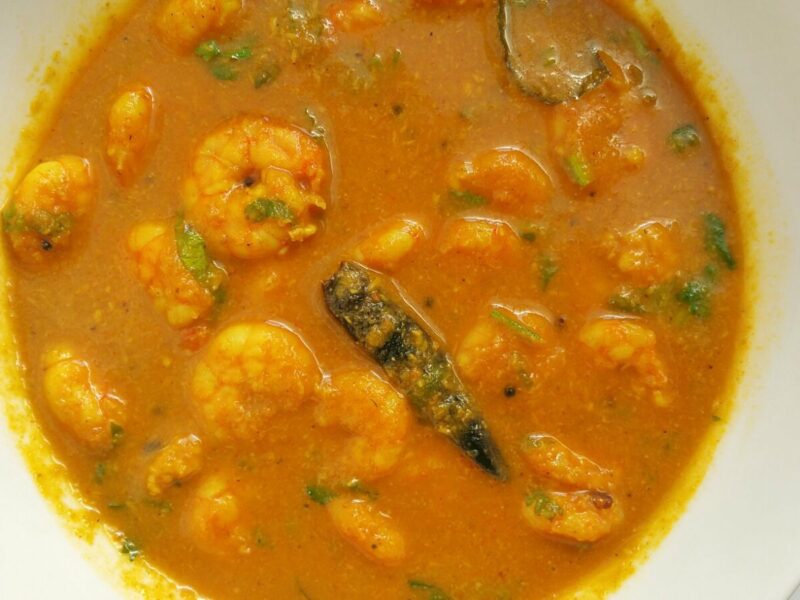 Prawns in tomato and coconut gravy