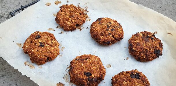 Healthy coconut and oat cookies