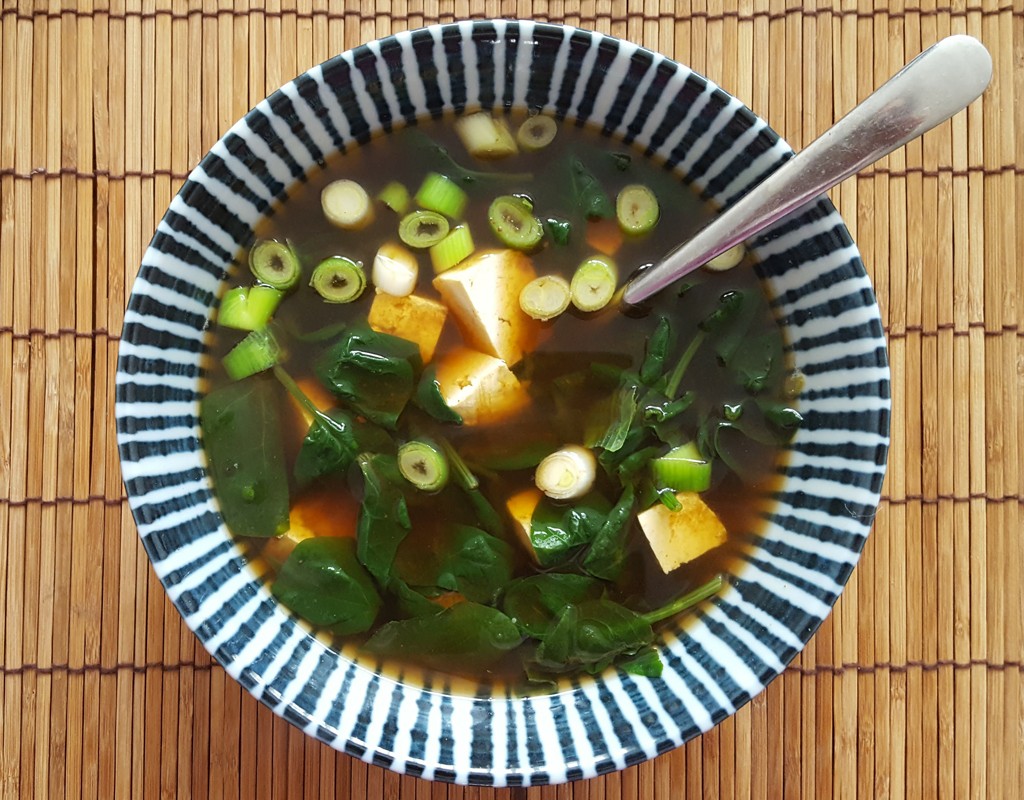 Miso and spinach soup