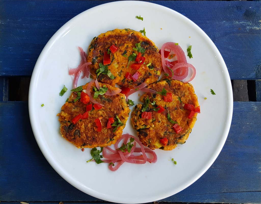 Spiced sweet potato and halloumi cakes