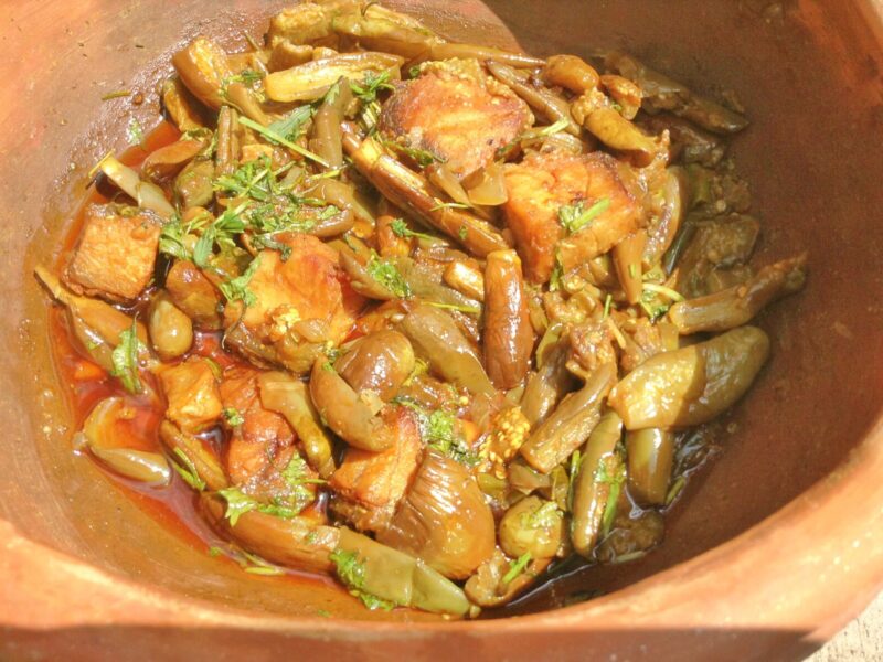 Dry fish and brinjal curry