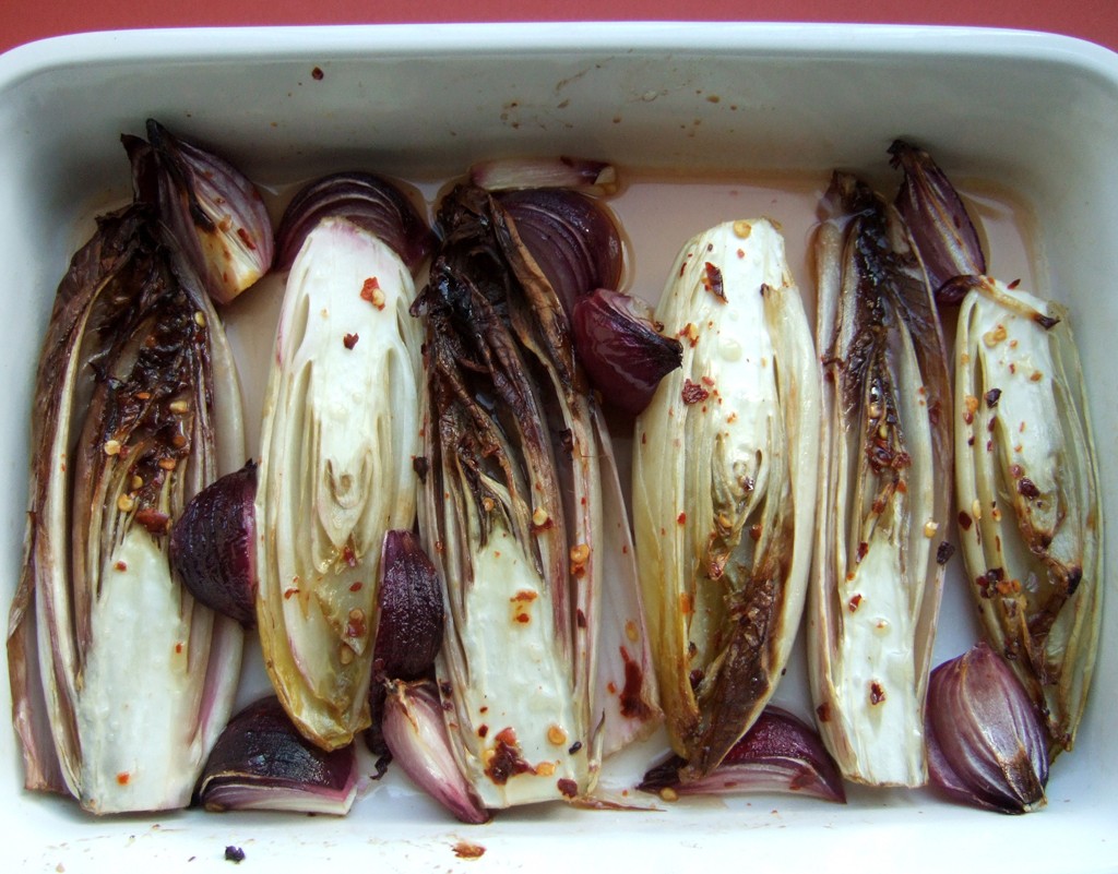 Baked chicory and red onion