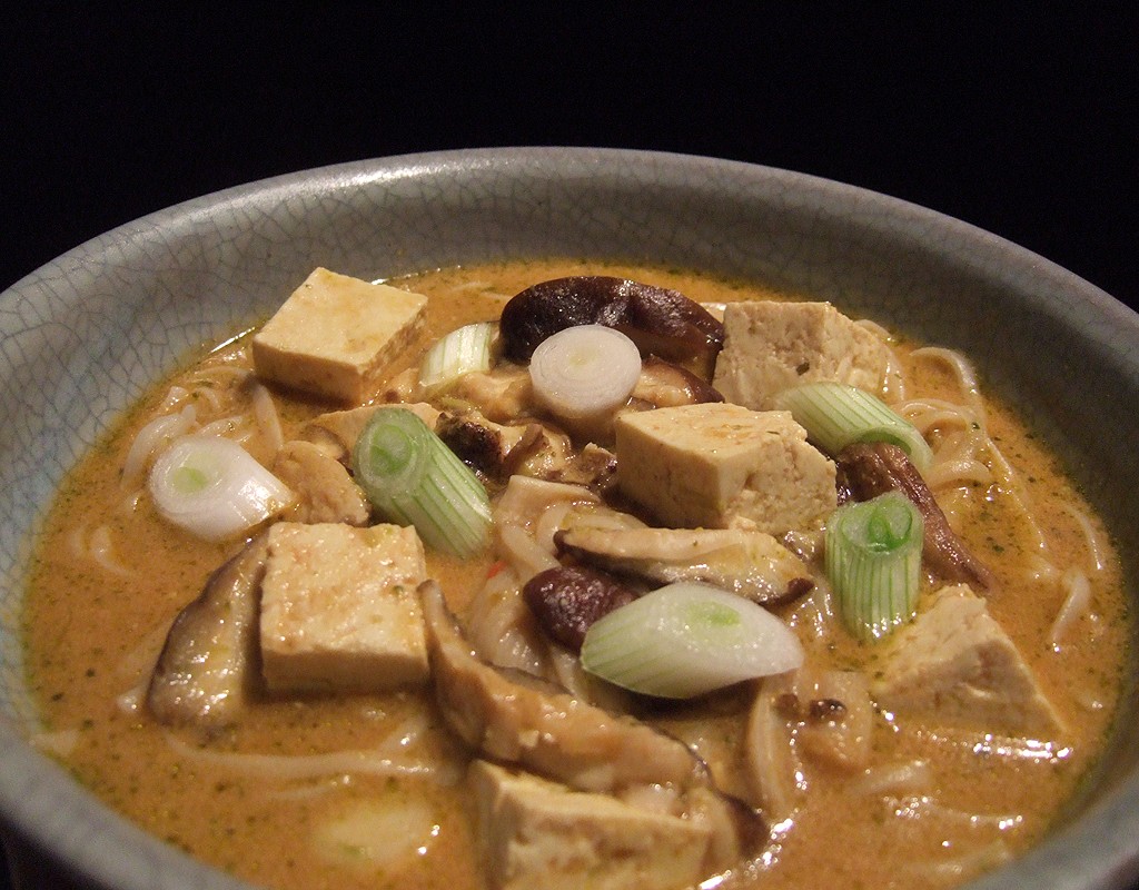 Mushroom and tofu laksa