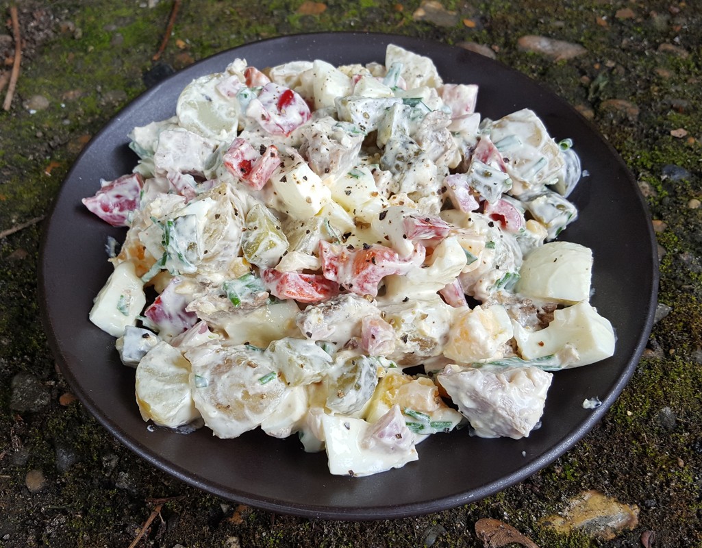 Potato and egg salad with pork