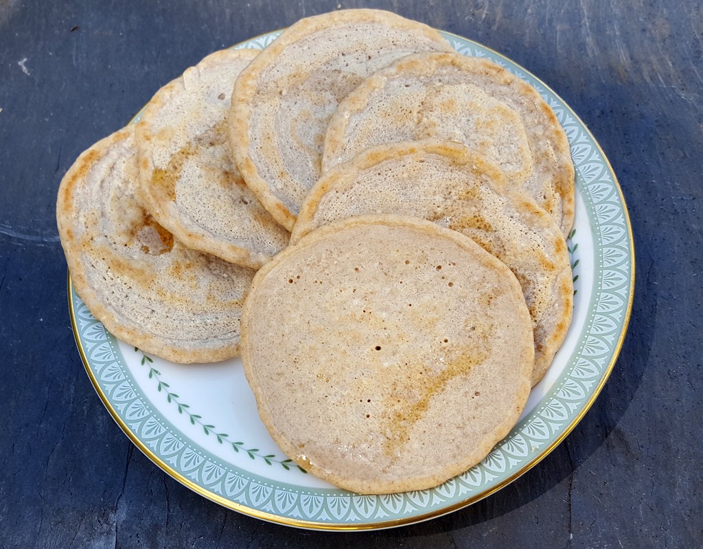 Lemon and oat pancakes