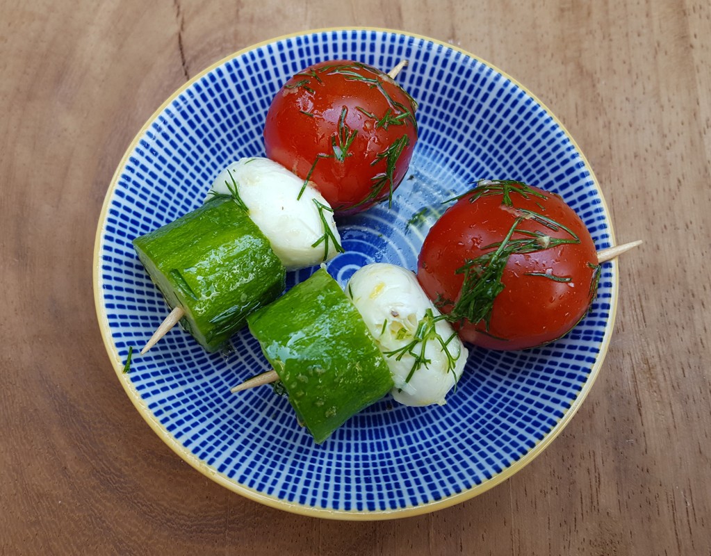 Mozzarella, cucumber and tomato bites