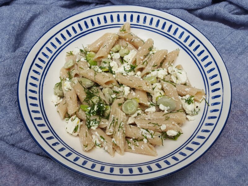 Pasta with feta and broad beans