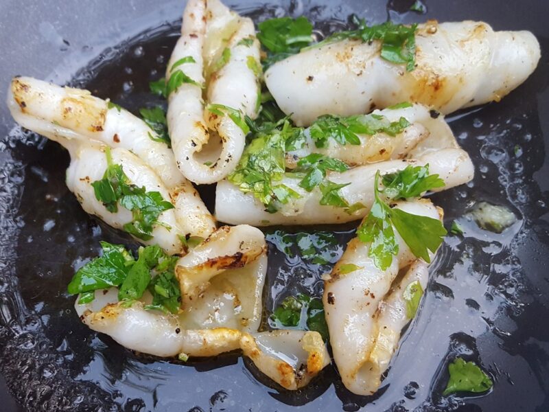 Grilled squid with garlic & parsley