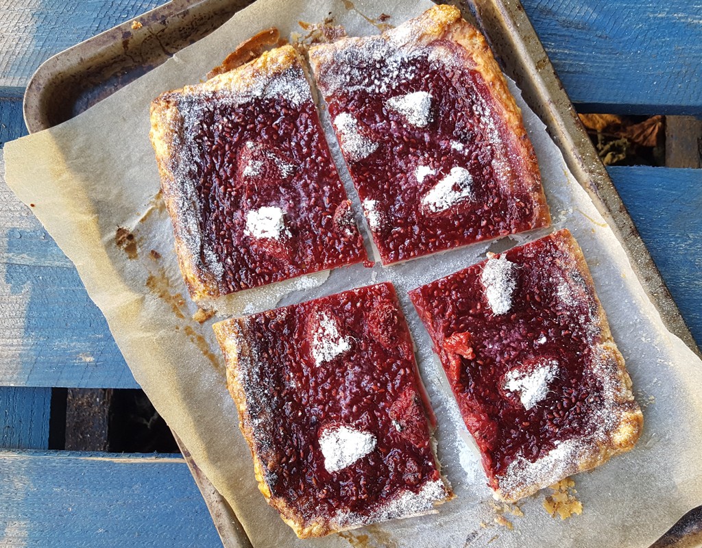 Raspberry puff pastry tart