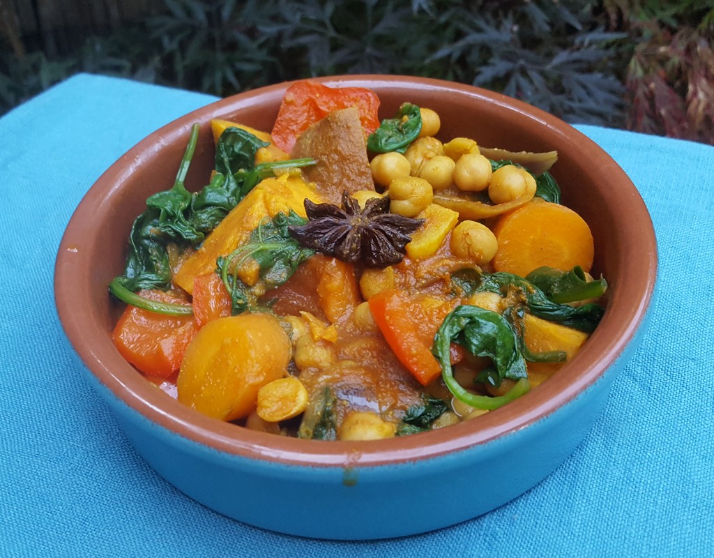 Sweet potato, chickpea and spinach curry