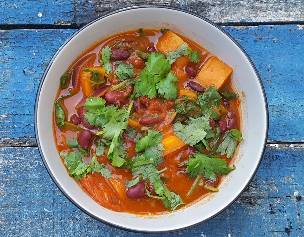 Kidney bean and spinach stew